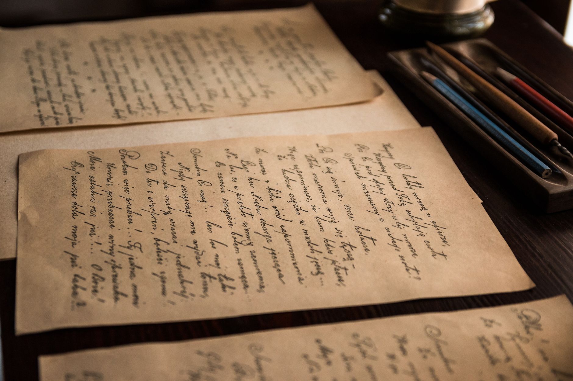 Manuscrit ancien sur parchemin historique — Photo: Pixabay